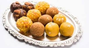 Agar koi subah chai ke saath Poshan Potli laddoos order karta hai, to iska simple matlab sirf “meetha khana” nahi hota — uske peeche behavior + intention hota hai.